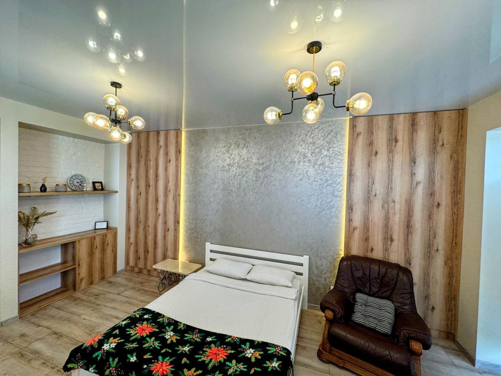 LUX apartment&центр,ЖК Театральный, просторная Ровно Экстерьер фото